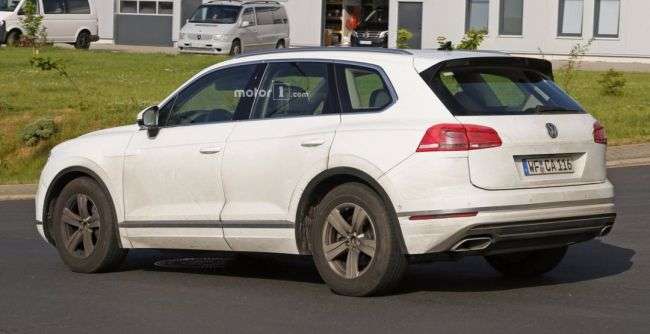 Опубліковані шпигунські фото нового Volkswagen Touareg без камуфляжу