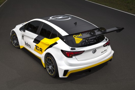 Opel Astra TCR, превю гоночного Опель