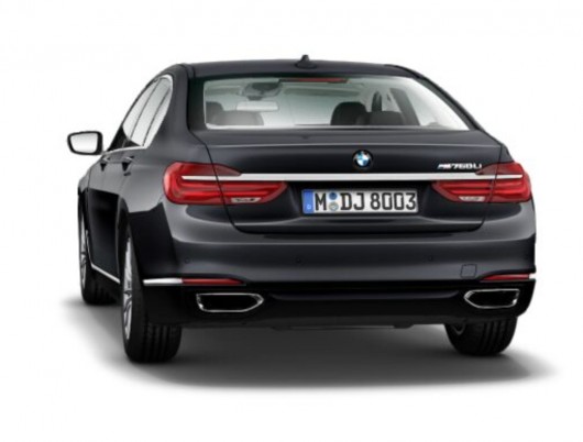 2016 BMW M760Li лонг версія флагманського німецького седана
