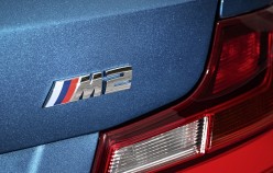 BMW M2 проти Porsche Cayman GT4