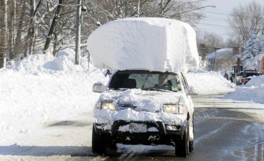 6 порад для безпечного управління автомобілем в снігопад