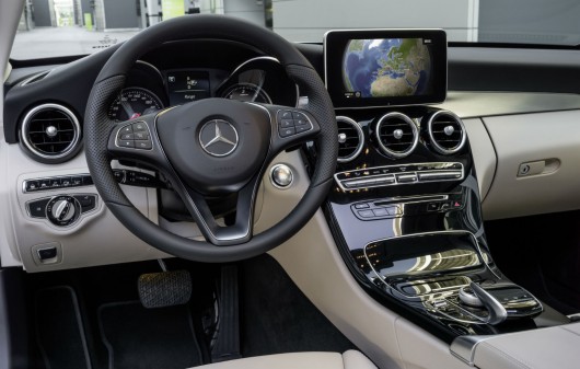 2015 Mercedes C-Class: Що потрібно знати перед купівлею