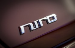 2017 Kia Niro (Hybrid Crossover) на автосалоні в Чикаго 2016