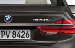 BMW представила новий 600-сильний седан M760Li xDrive