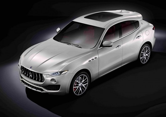 2017 Maserati Levante, офіційно показав свій перший кросовер