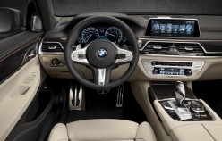BMW M760Li xDrive на автосалоні в Женеві 2016