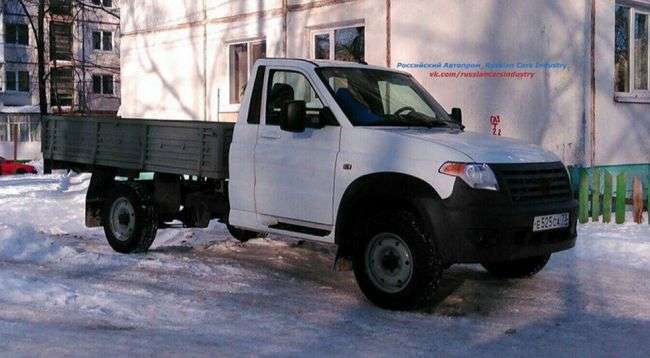 Стали відомі свіжі подробиці про новий УАЗ «Карго»