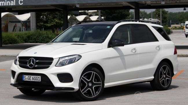 Mercedes-Benz в Росії – лідер в «великої німецької трійки» по виручці