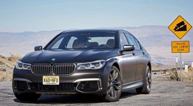 Флагманський BMW потрапив під відкликання через витік масла