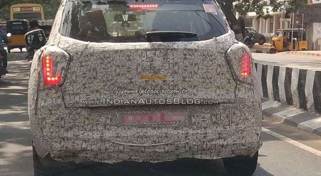 Mahindra тестує новий кросовер на базі SsangYong Tivoli