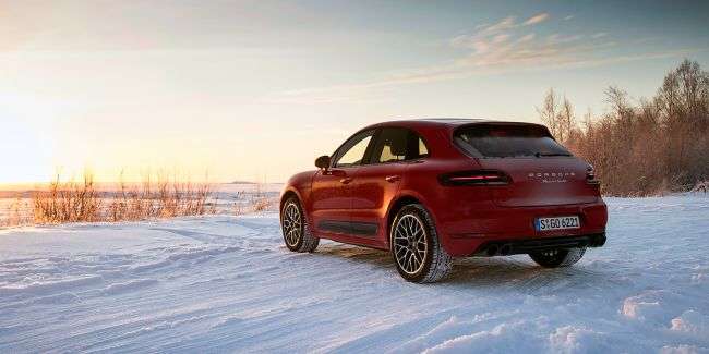 Рестайлінговий Porsche Macan зняли на відео