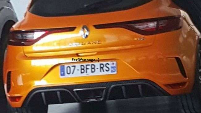 Опубліковано перший шпигунський знімок нового Renault Megane RS