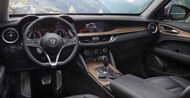 Вартість кросовера від Alfa Romeo в США починається від 41 995 доларів