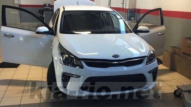 У Мережі зявилися перші фото російського Kia Rio нового покоління