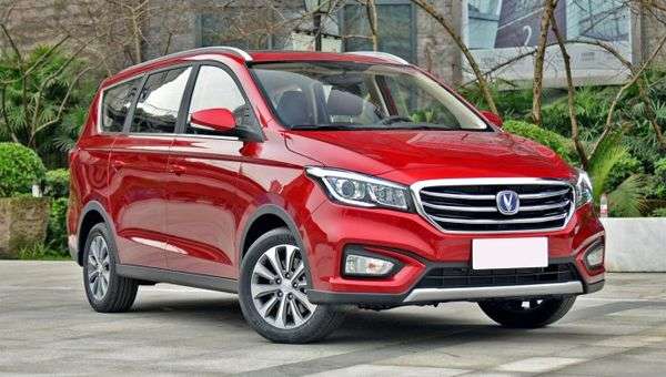 У Китаї стартували продажі мінівена Changan Lingxuan