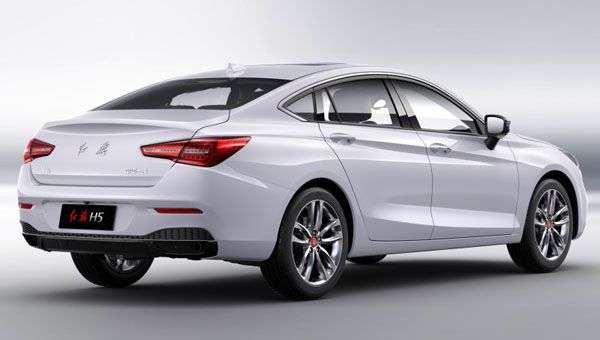 Mazda 6 перетворили в преміальний седан Hongqi H5