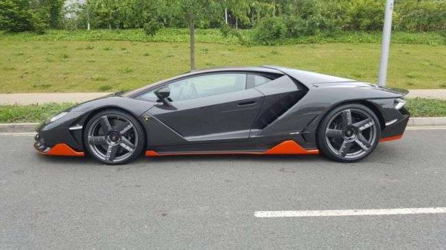 Перший Lamborghini Centenario дістався до Великобританії