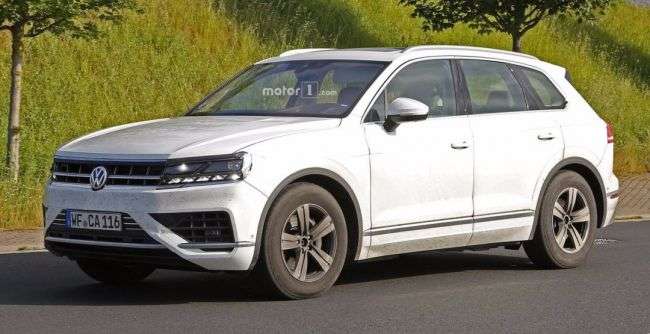 Опубліковані шпигунські фото нового Volkswagen Touareg без камуфляжу