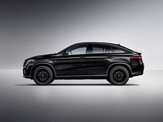 Mercedes відкриває замовлення на особливі купе-кросовери GLE Coupe
