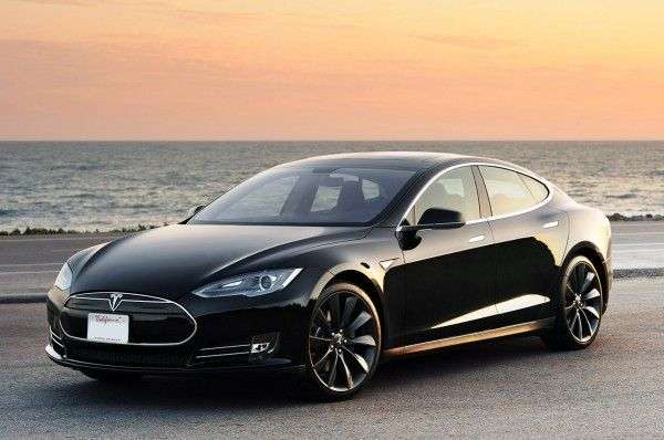 Американська Tesla налагодить виробництво своїх електрокарів в Китаї