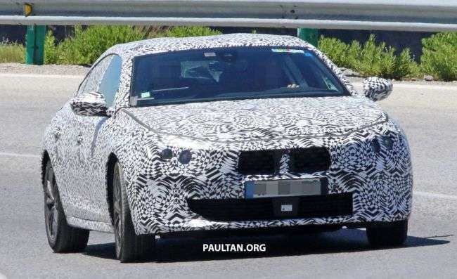 Новий Peugeot 508 2018 модельного року був помічений на тестах