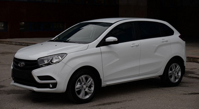 Перші фотографії Lada Xray, офіційно