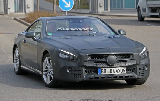 Очікувана премєра 2017 Mercedes-Benz SL Roadster на автосалоні в Лос Анджелес 2015