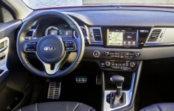 2017 Kia Niro (Hybrid Crossover) на автосалоні в Чикаго 2016
