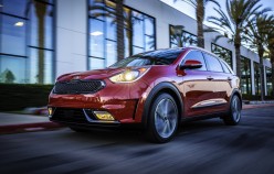 2017 Kia Niro (Hybrid Crossover) на автосалоні в Чикаго 2016