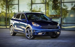 2017 Kia Niro (Hybrid Crossover) на автосалоні в Чикаго 2016