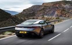 Aston Martin DB11 на автосалоні в Женеві 2016