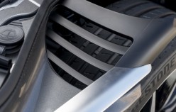 Aston Martin DB11 на автосалоні в Женеві 2016