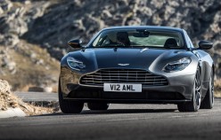 Aston Martin DB11 на автосалоні в Женеві 2016