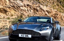 Aston Martin DB11 на автосалоні в Женеві 2016