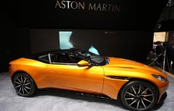 Aston Martin DB11 на автосалоні в Женеві 2016