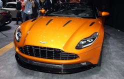 Aston Martin DB11 на автосалоні в Женеві 2016