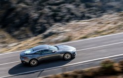 Aston Martin DB11 на автосалоні в Женеві 2016