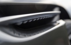 Aston Martin DB11 на автосалоні в Женеві 2016