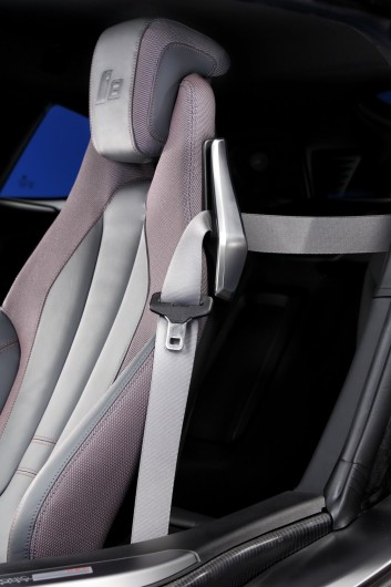 BMW i8 Protonic Red Edition на автосалоні в Женеві 2016