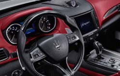 Maserati Levante SUV на автосалоні в Женеві 2016