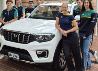 Mahindra Scorpio: de officiële rit van de Australische beachvolleyroos