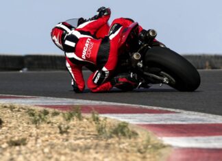 Ducati Panigale V2: The Sports Bike That Doesn’t Punish Daily Rides
