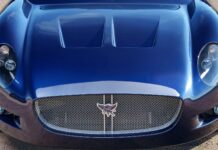 Рідкісний Екзотичний Автомобіль на базі Corvette Продано за Ціна Нового C8