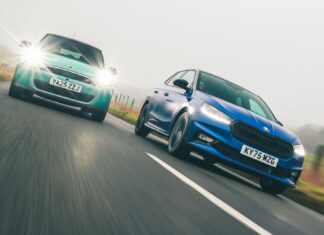 Najnowsze szybkie hatchbacki: Mini Cooper S kontra Skoda Fabia 130