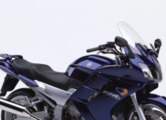 La Yamaha FJR1300 d’occasion étonnamment luxueuse : une bonne affaire pour le tourisme