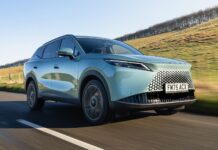 Omoda 7 Review : Un PHEV compétitif qui perturbe le marché des SUV familiaux
