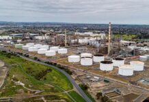 Зростання побоювань щодо постачання палива через пожежу на великому австралійському НПЗ