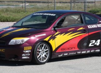 Van Hollywood naar het circuit: de race-voorbereide Scion tC van Keanu Reeves komt op de veiling