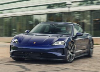 2025 Porsche Taycan 4: Rychlejší, než se očekávalo