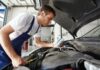 Perché il vano motore è coperto di sporcizia (e come risolverlo)